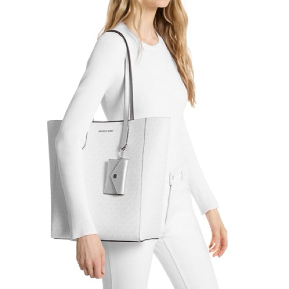 Michael Kors White Tote with Silver Accent - Picture 4 of 4